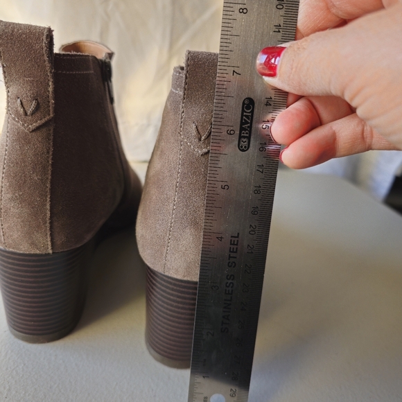Vionic Paloma wedge ankle booties size 11M  grayish brown - Picture 6 of 9